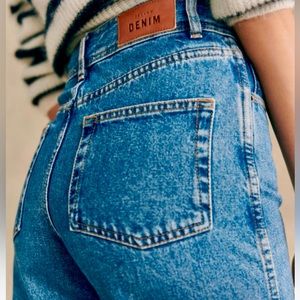 NWT Sezane Le Crop Jeans Women’s size 10.  Sold out online.